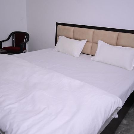 Shri Narayanam Guest House And Home Stay Ayodhya Luaran gambar
