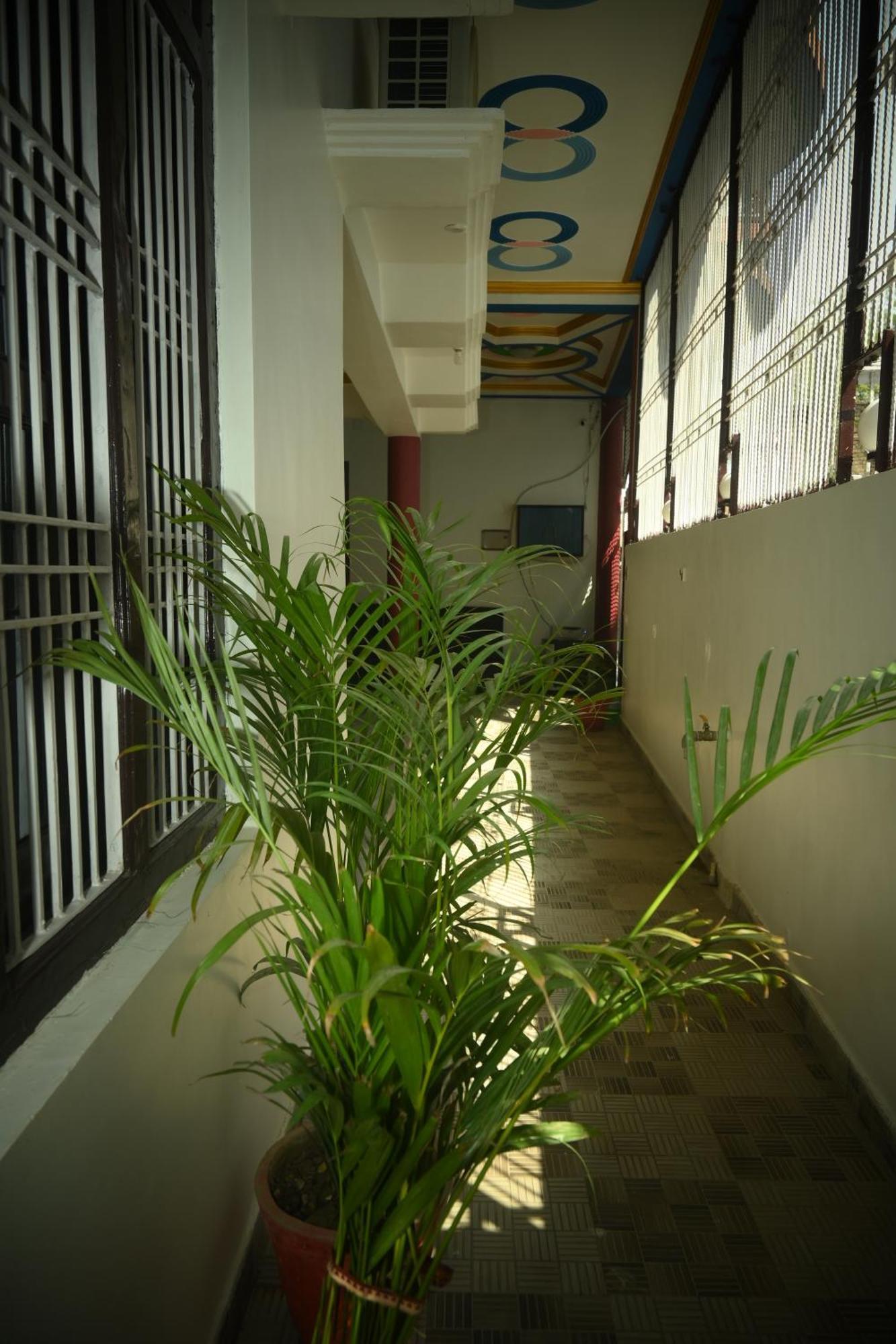 Shri Narayanam Guest House And Home Stay Ayodhya Luaran gambar