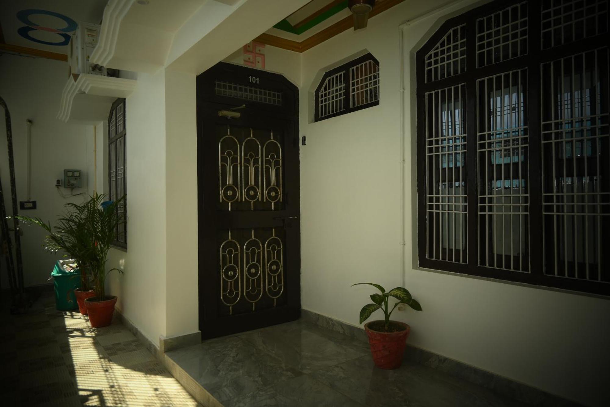 Shri Narayanam Guest House And Home Stay Ayodhya Luaran gambar